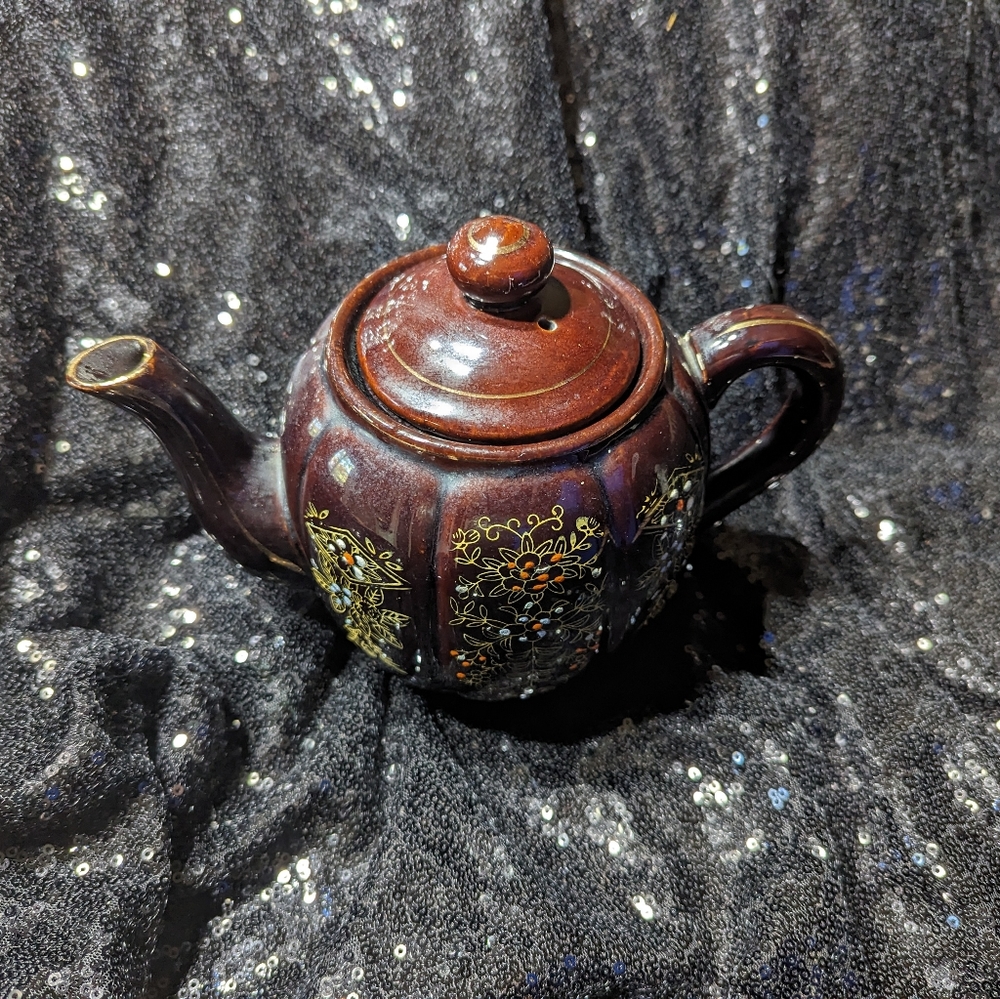 1940s Vintage Japanese Moriage Teapot
